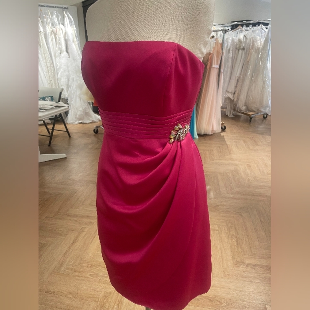 Short dress